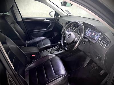 2017 Volkswagen Tiguan - Thumbnail