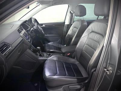 2017 Volkswagen Tiguan - Thumbnail