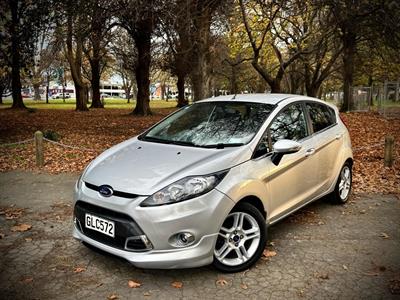 2012 Ford Fiesta - Thumbnail