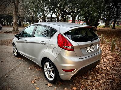 2012 Ford Fiesta - Thumbnail