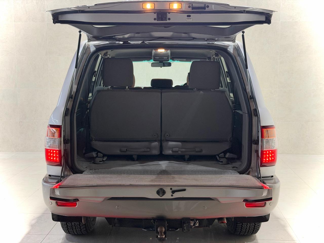 2006 Toyota Landcruiser