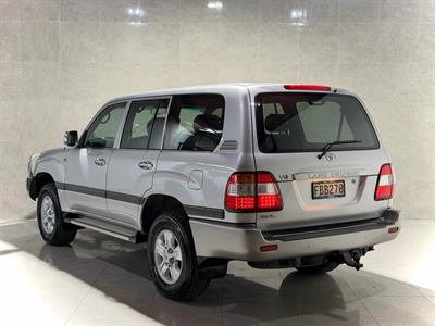2006 Toyota Landcruiser - Thumbnail
