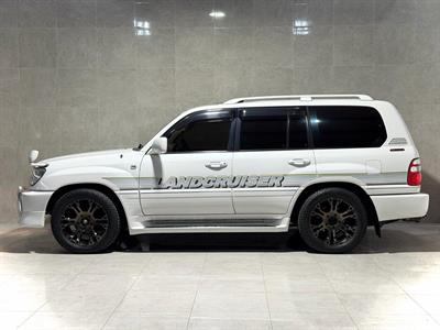 2001 Toyota Landcruiser - Thumbnail