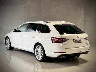 2016 Skoda Superb - Thumbnail