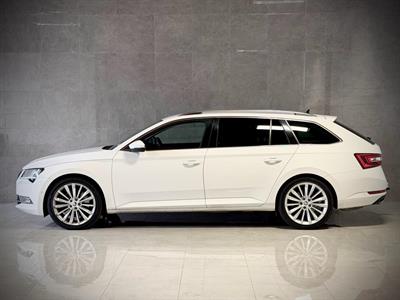 2016 Skoda Superb - Thumbnail
