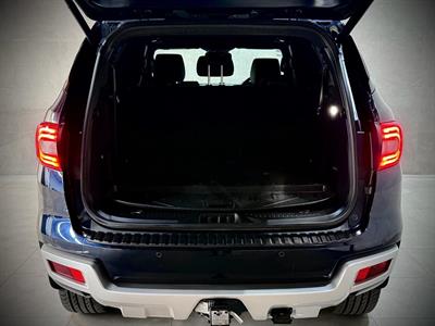 2021 Ford Everest - Thumbnail