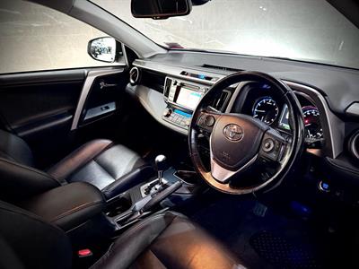 2016 Toyota Rav4 - Thumbnail