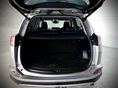 2016 Toyota Rav4 - Thumbnail