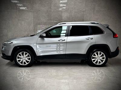 2017 Jeep Cherokee - Thumbnail