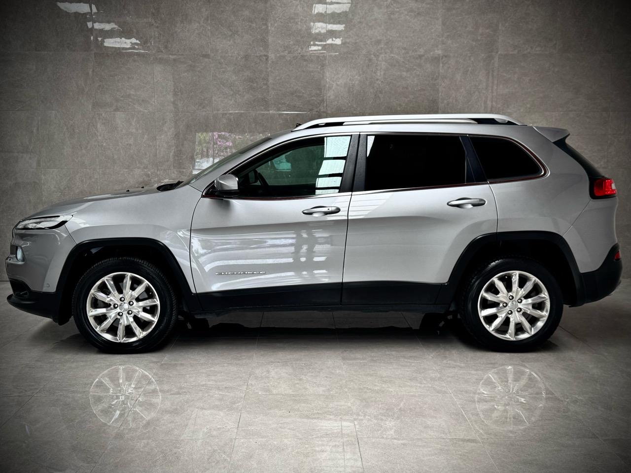 2017 Jeep Cherokee