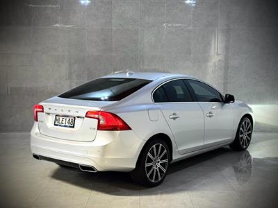 2014 Volvo S60 - Thumbnail