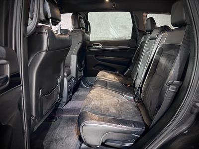 2017 Jeep Grand Cherokee - Thumbnail