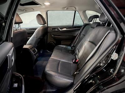 2019 Subaru Outback - Thumbnail