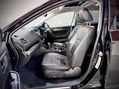 2019 Subaru Outback - Thumbnail