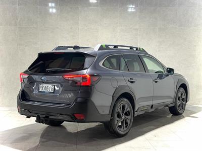 2022 Subaru Outback - Thumbnail