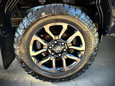 2021 Toyota Hilux - Thumbnail