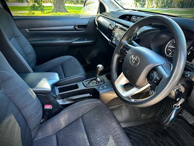 2021 Toyota Hilux - Thumbnail