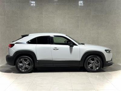 2021 Mazda Mx-30 - Thumbnail