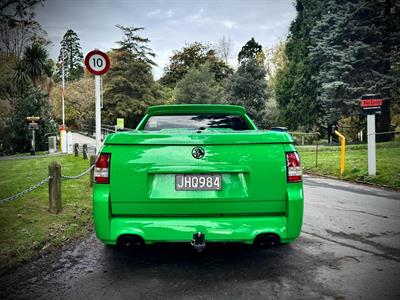2015 Holden Commodore - Thumbnail
