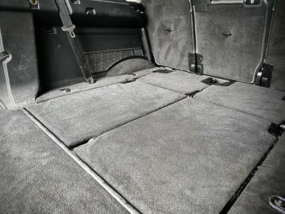 2016 Land Rover Discovery - Thumbnail