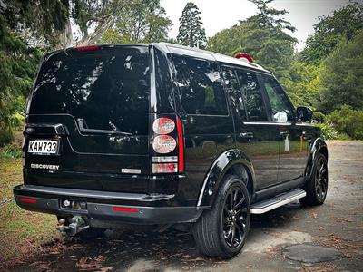 2016 Land Rover Discovery - Thumbnail