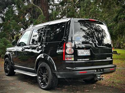 2016 Land Rover Discovery - Thumbnail