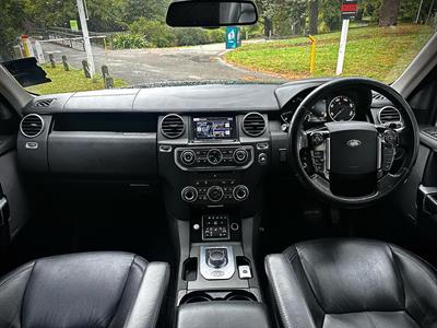 2016 Land Rover Discovery - Thumbnail