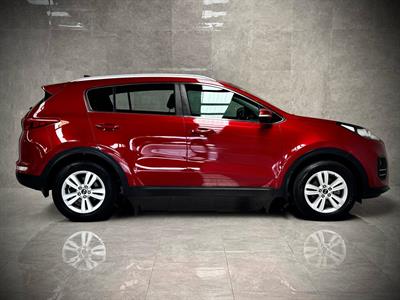 2018 Kia Sportage - Thumbnail