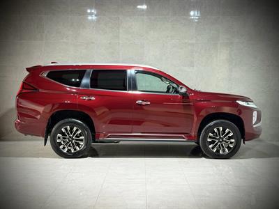 2021 Mitsubishi Pajero Sport - Thumbnail
