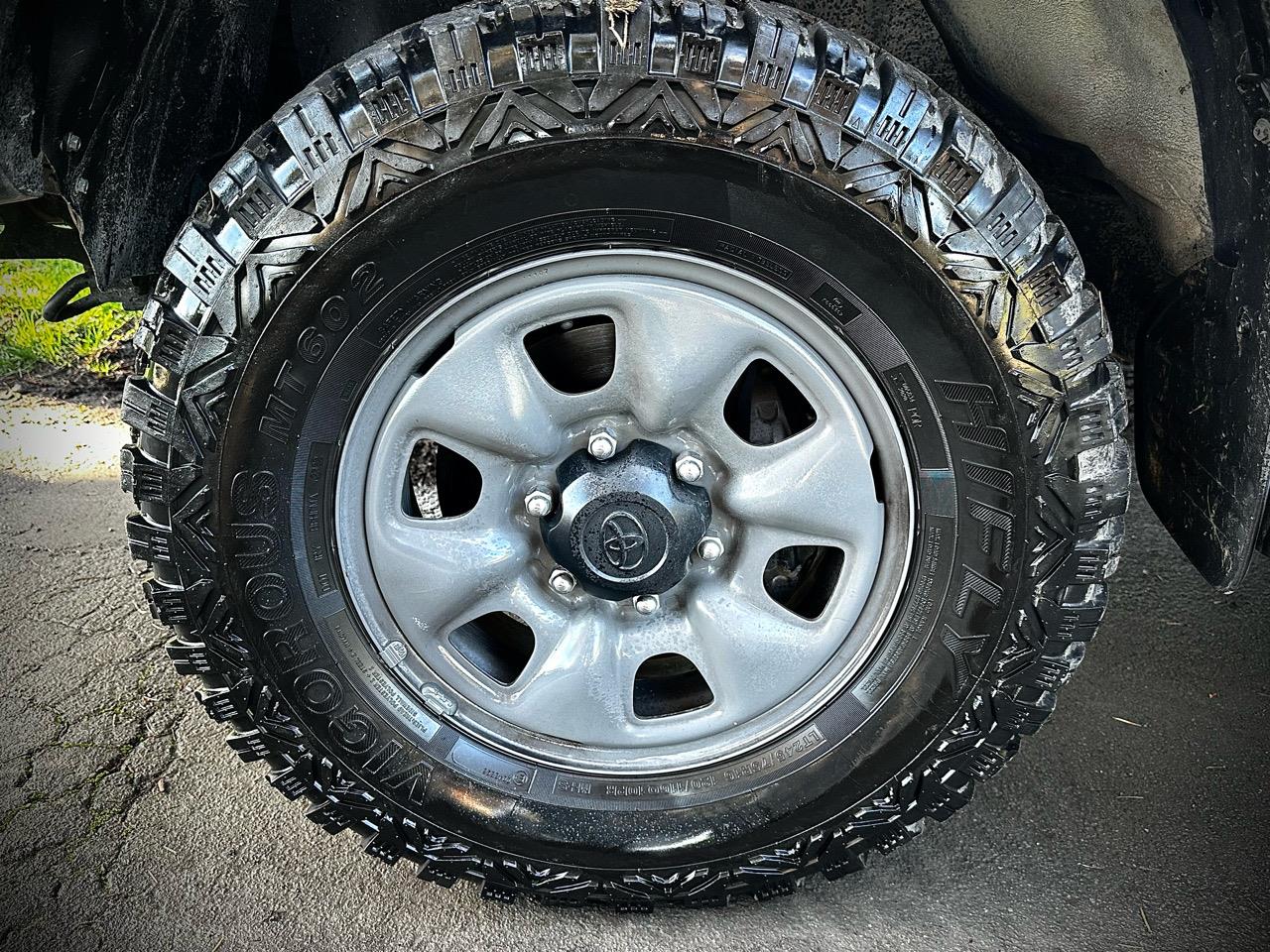 2011 Toyota Hilux