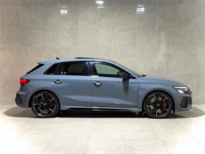2022 Audi RS3 - Thumbnail