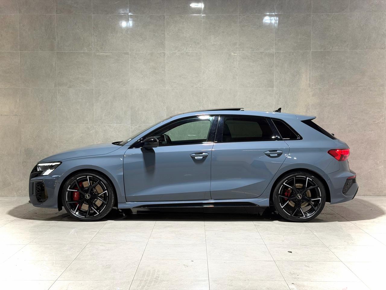 2022 Audi RS3