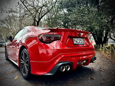 2015 Toyota 86 - Thumbnail