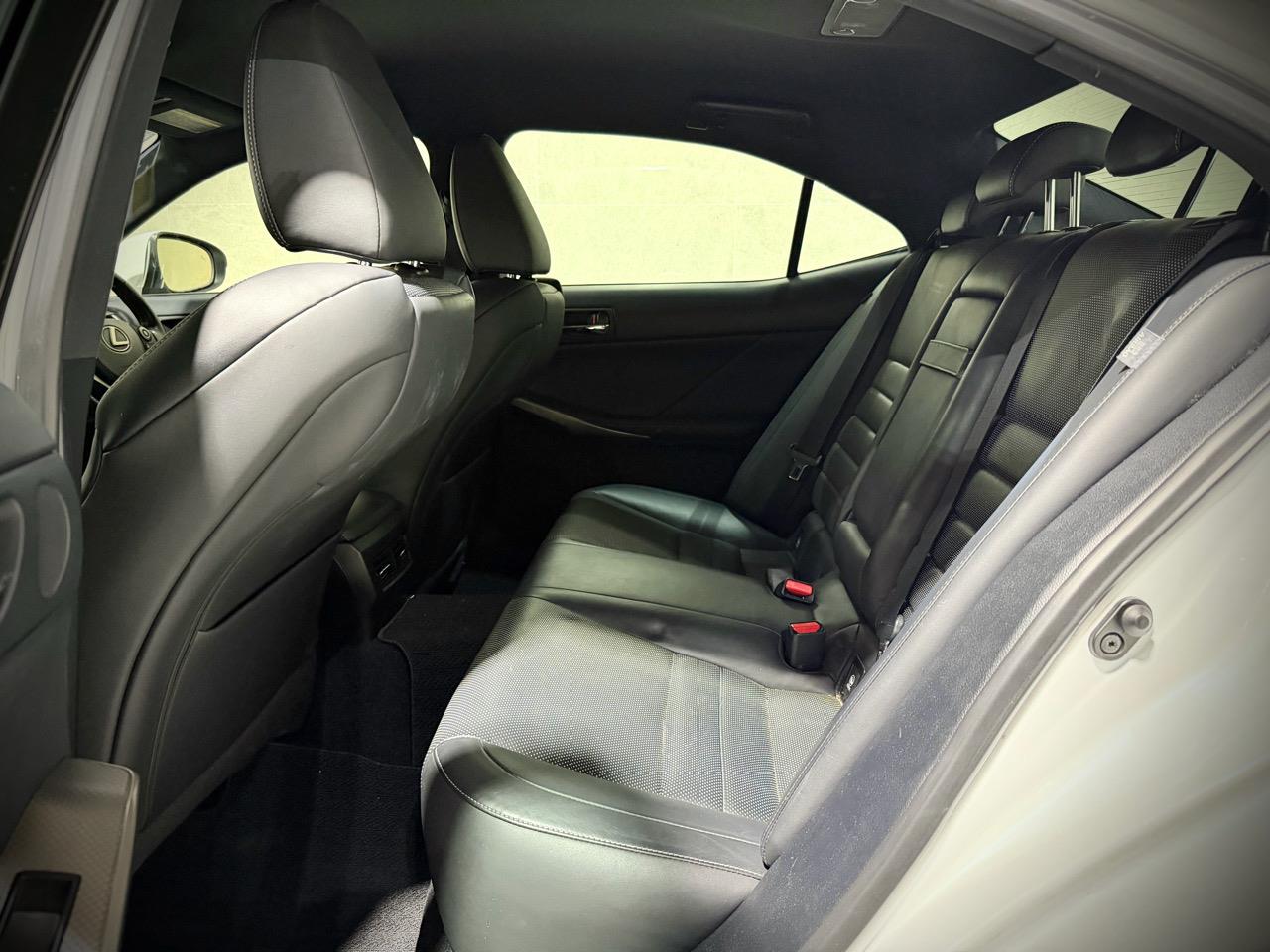 2015 Lexus Is350