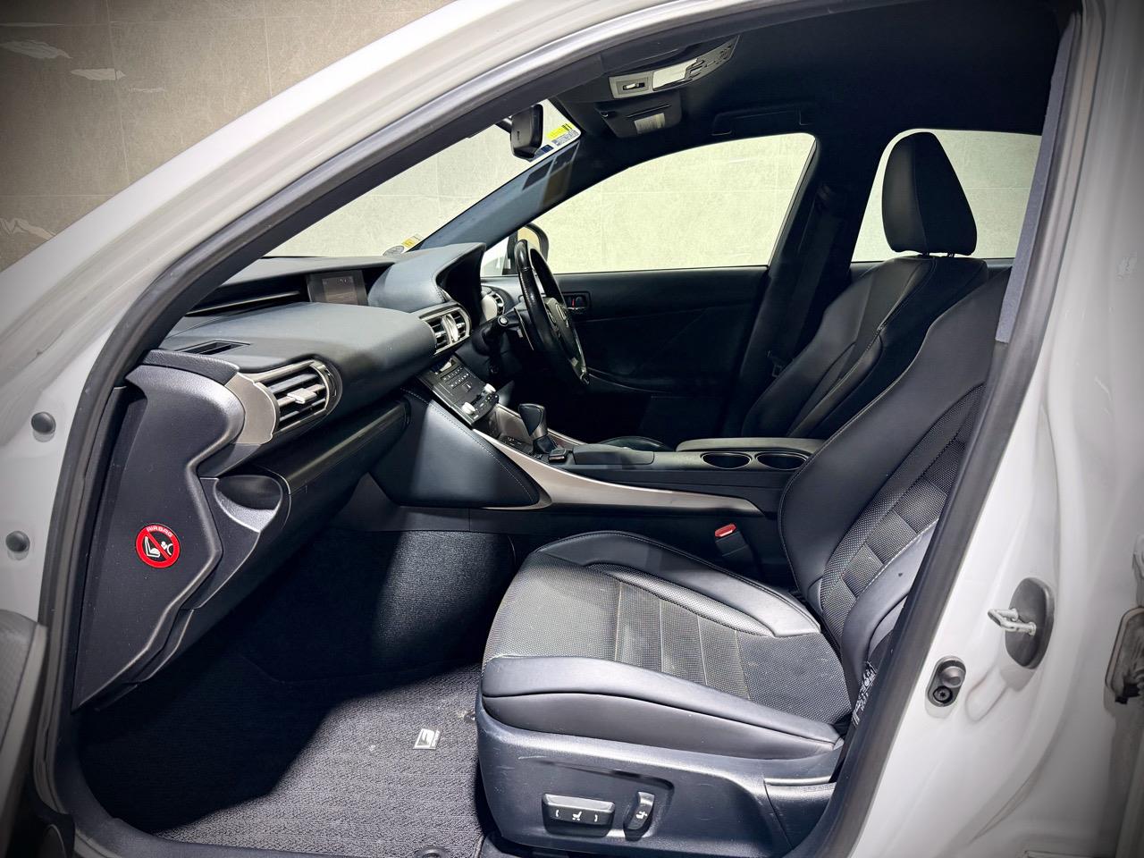 2015 Lexus Is350