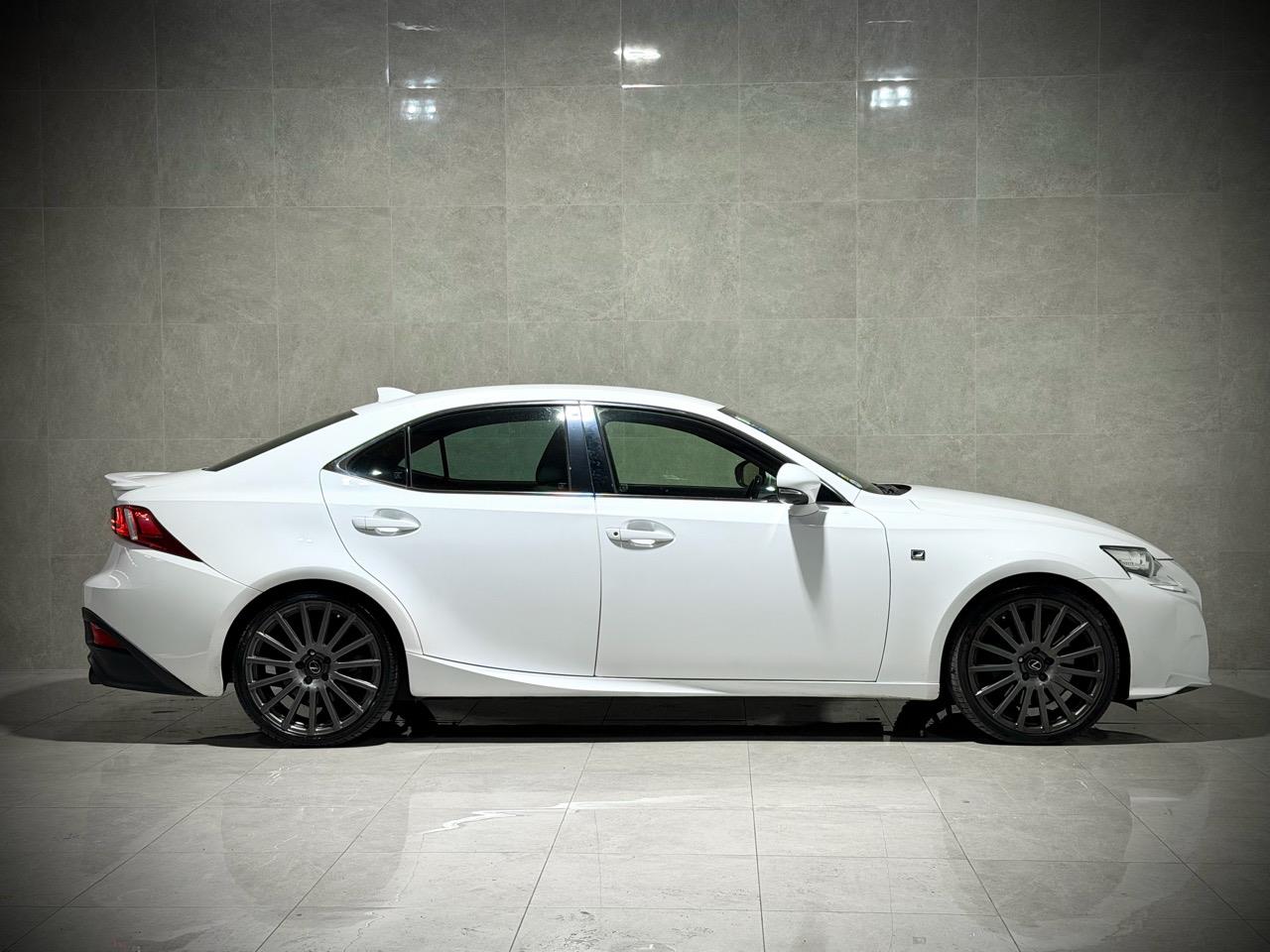 2015 Lexus Is350