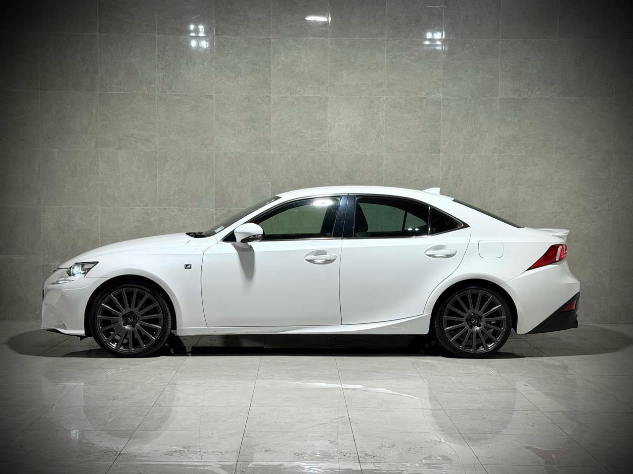 2015 Lexus Is350
