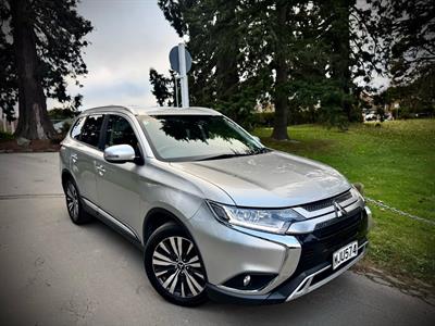 2019 Mitsubishi Outlander - Thumbnail