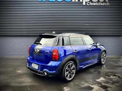 2016 Mini Countryman - Thumbnail