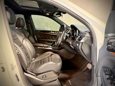 2012 Mercedes-Benz ML 63 - Thumbnail