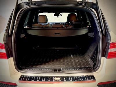 2012 Mercedes-Benz ML 63 - Thumbnail