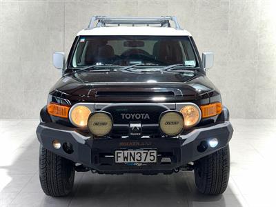 2011 Toyota FJ Cruiser - Thumbnail