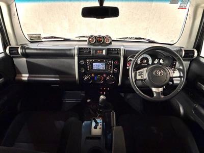 2011 Toyota FJ Cruiser - Thumbnail