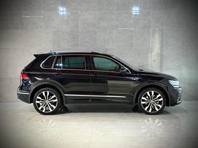 2019 Volkswagen Tiguan - Thumbnail