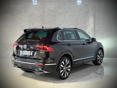 2019 Volkswagen Tiguan - Thumbnail