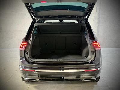 2019 Volkswagen Tiguan - Thumbnail