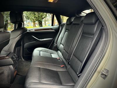 2011 BMW X6 - Thumbnail