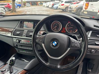 2011 BMW X6 - Thumbnail
