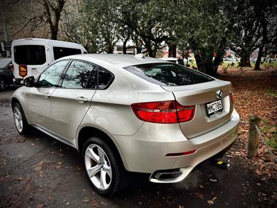 2011 BMW X6 - Thumbnail