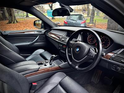 2011 BMW X6 - Thumbnail
